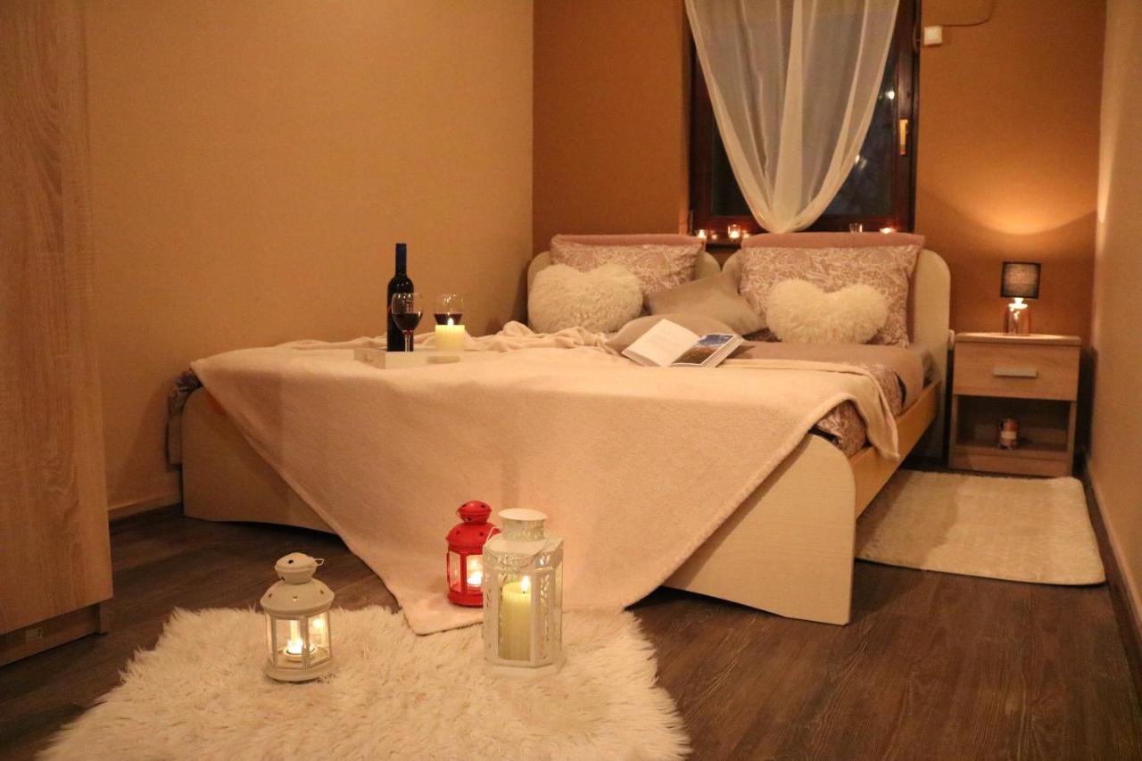 Guest House Studio Apartman Marina - With Jacuzzi, Free Parking, Pet Friendly Карловац Экстерьер фото