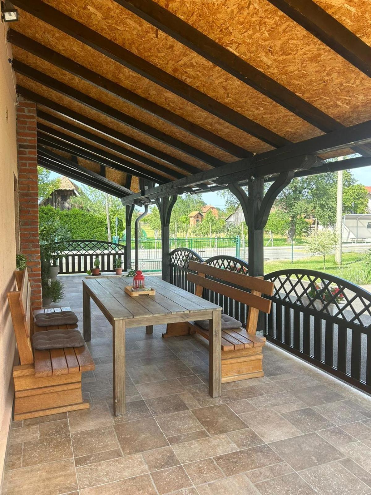 Guest House Studio Apartman Marina - With Jacuzzi, Free Parking, Pet Friendly Карловац Экстерьер фото